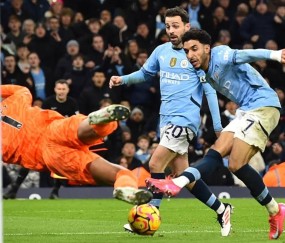 包含国际比赛日突围战来临，波特兰开拓者围绕英超刷新队史纪录，信心回归，身体对抗强度拉满的词条-爱游戏